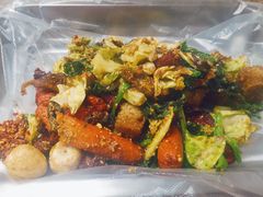 -二钢串叔麻辣烫(华龙大厦店)