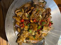 -黄泥岗·地道湖北菜(奥特莱斯店)