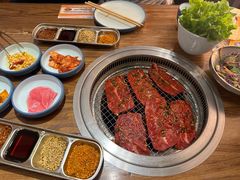 -明洞阿姨·韩式酱蟹烤肉·创意料理(三元桥店)