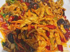 -老码头黑皮肘子锅包肉(赣水路店)