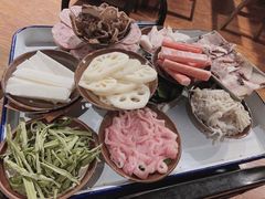 贡菜-周幺妹重庆老火锅(银泰城总店)