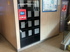 -麦当劳(展览馆店)