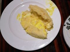 -广州万富希尔顿酒店·感趣自助餐厅·金秋蟹宴生蚝海鲜刺身