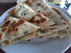 家常饼-北京龙庆四季香农家饭庄·灶台鱼·碳烤虹鳟鱼(龙庆峡店)