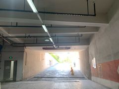 -悠方地下停车场