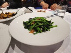 -彩云天云南餐厅