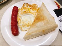 -香港新发烧腊茶餐厅(水围店)