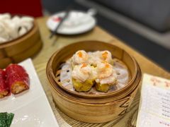 明虾蟹籽烧卖-赏点粤式点心(广州塔店)