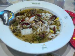 -渔语鱼酸菜鱼新川菜(来福士店)
