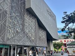 -虹桥艺术中心