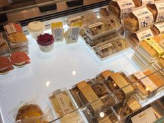 -皇冠幸福里动物奶油生日蛋糕(万达店)