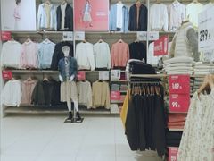 -优衣库(哈尔滨中央大街店)