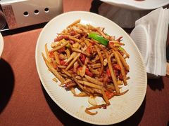 -荷栖小院·品质江西菜(红谷滩店)