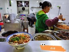 生炒排骨粉-谢胖胖粉面店(总店)