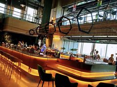 -The ROOF (通盈中心店)