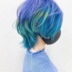 -变画·发型STUDIO