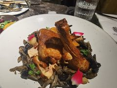-LESCEDARS Brasserie Bistro香柏树