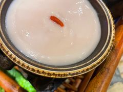 -老牌坊云南鱼豆花火锅(哈西万达店)