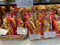 -红宝石·鲜奶小方·海派西点房(浦三店)
