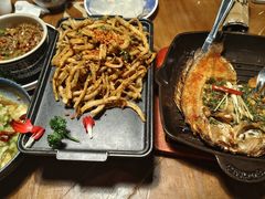 -雀舞云南菜(天津天河城购物中心店)