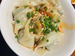 红油抄手-鲜得来排骨年糕(云南南路店)