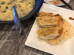 -今鲜源酒店·海鲜锅贴青岛菜(新湛路店)