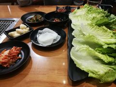 -肉甲韩国木炭烤肉(新壹街1店)