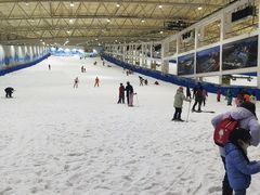 -乔波室内滑雪场