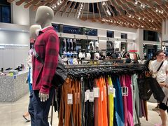 -lululemon(比斯特购物村店)