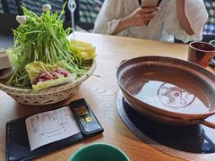 黑猪灼泉水时蔬-吃饭皇帝大(解放西路店)