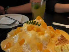 -洪小鹏生活美学馆(领SHOW天地店)