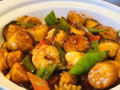 -老码头黑皮肘子锅包肉(赣水路店)