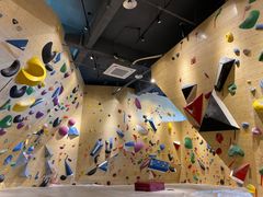 -Upper Climbing Gym 攀岩(华侨城店)