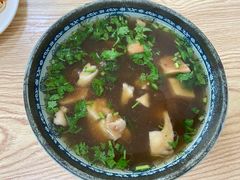 牛肉罩火烧-清真·白家牛肉罩火烧老店(育才街店)