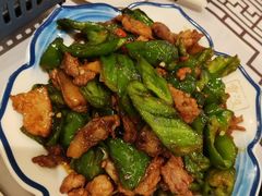 -霄汉牛三鲜湖北砂锅菜(万松园2店)