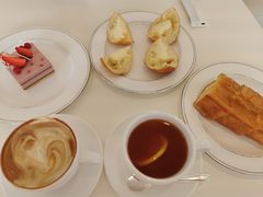 -罗红摄影艺术馆