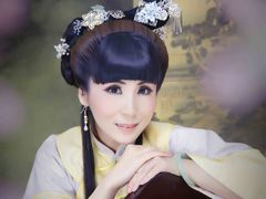 -九月鹰飞汉服摄影工作室