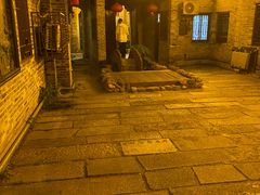 -专业跳跳蛙·彭彭老铺(步行街店)
