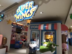 -乐多星球潮玩中心(沈阳嘉里城店)