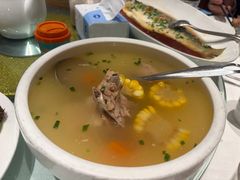 玉米胡萝卜排骨汤-乾隆美食·本帮菜(黄河路店)