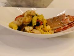 -龙虾酒吧扒房(宁波香格里拉店)