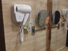 -张家界大成山水国际大酒店