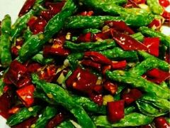 -阿瓦山寨·湘菜现炒·剁椒鱼头王(咸阳总店)
