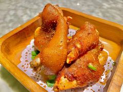 香烤飘香猪蹄-雀蓝川菜(奥体广场店)
