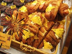 芝士肉肠丹麦船-PAPER STONE BAKERY(天环店)