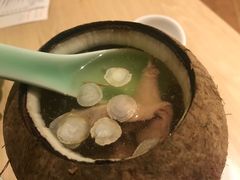 椰皇花旗参炖老鸽-锦粤宫·融合粤菜(上海金沙江店)
