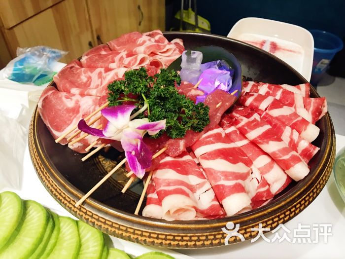 蜀张一派斑鱼火锅(贻成福地店)牛肉拼盘图片 - 第7张