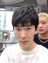 -变画·发型STUDIO