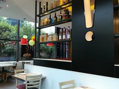 -必胜客(武汉欢乐谷店)