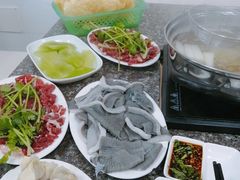 -山珍鲜牛肉火锅本地老字号(汕中老店)